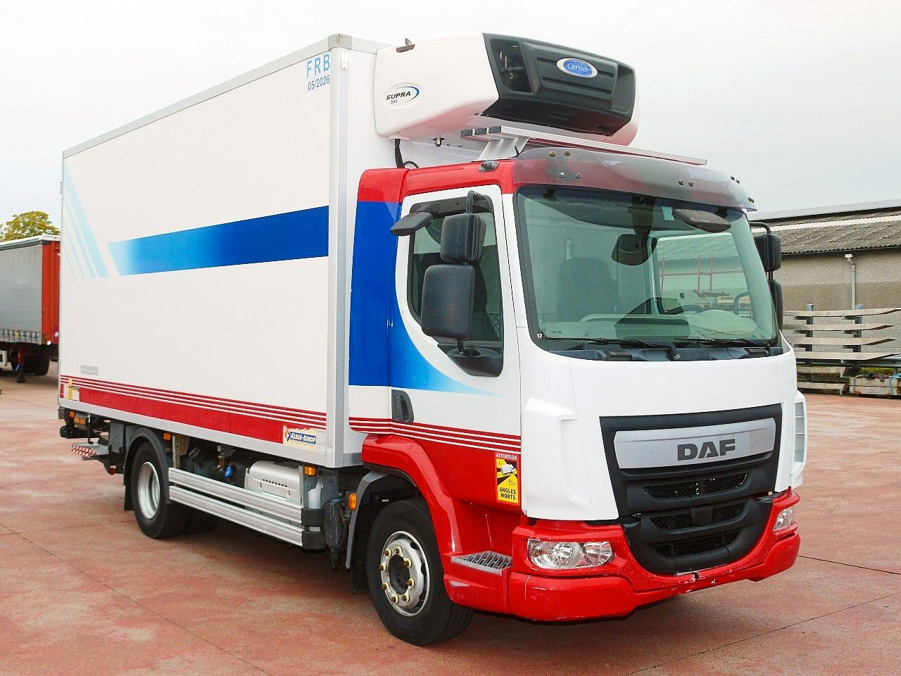 DAF LF FA 10.180 FLEISH KUHLKOFFER CARRIER SUPRA 550 - משאית קירור: תמונה 2 DAF LF FA 10.180 FLEISH KUHLKOFFER CARRIER SUPRA 550 - משאית קירור: תמונה 2