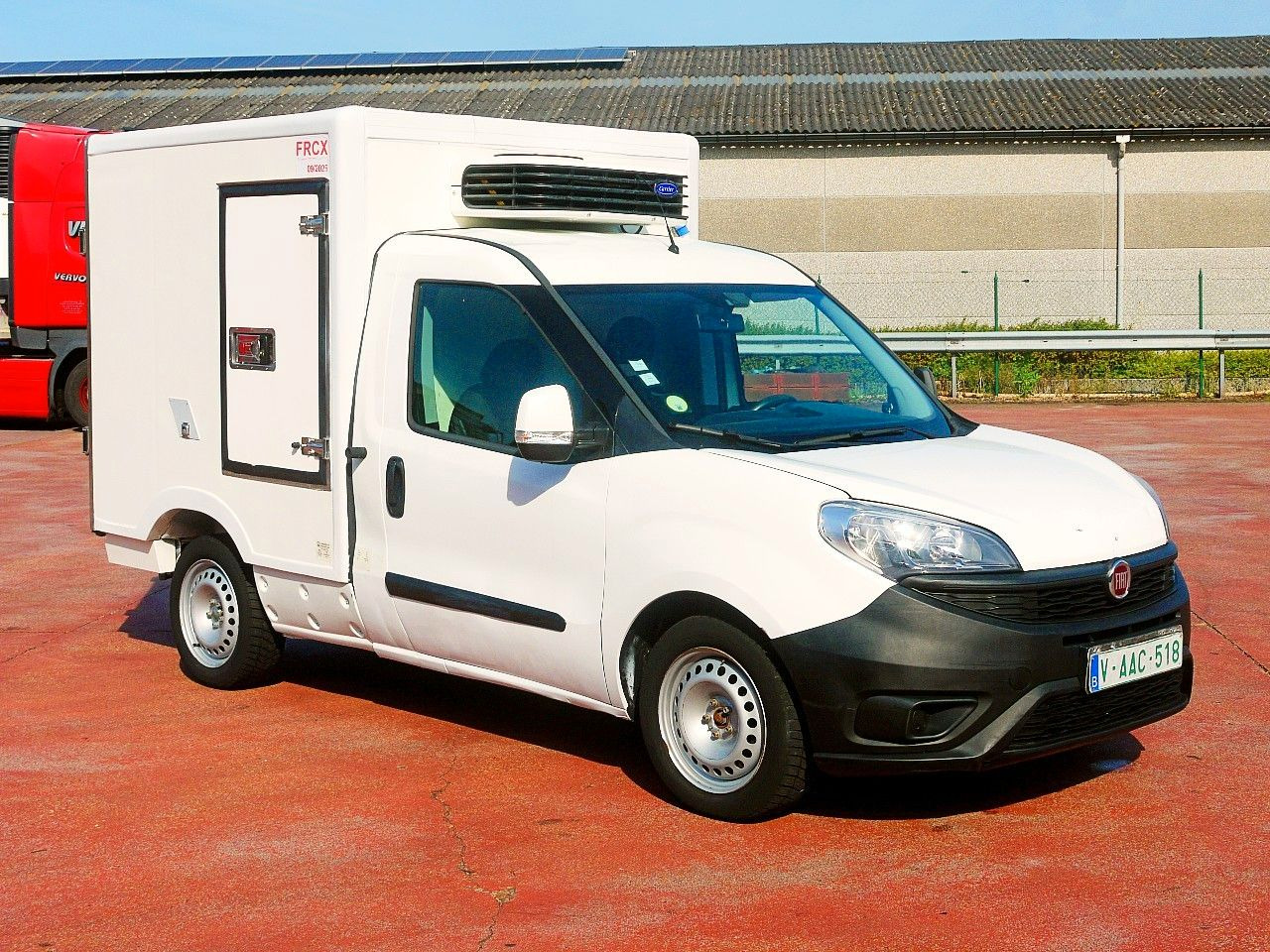 Fiat DOBLO 1.6 KUHLKOFFER CARRIER XARIOS -20c A/C - כלי רכב מסחרי לקירור: תמונה 2 Fiat DOBLO 1.6 KUHLKOFFER CARRIER XARIOS -20c A/C - כלי רכב מסחרי לקירור: תמונה 2