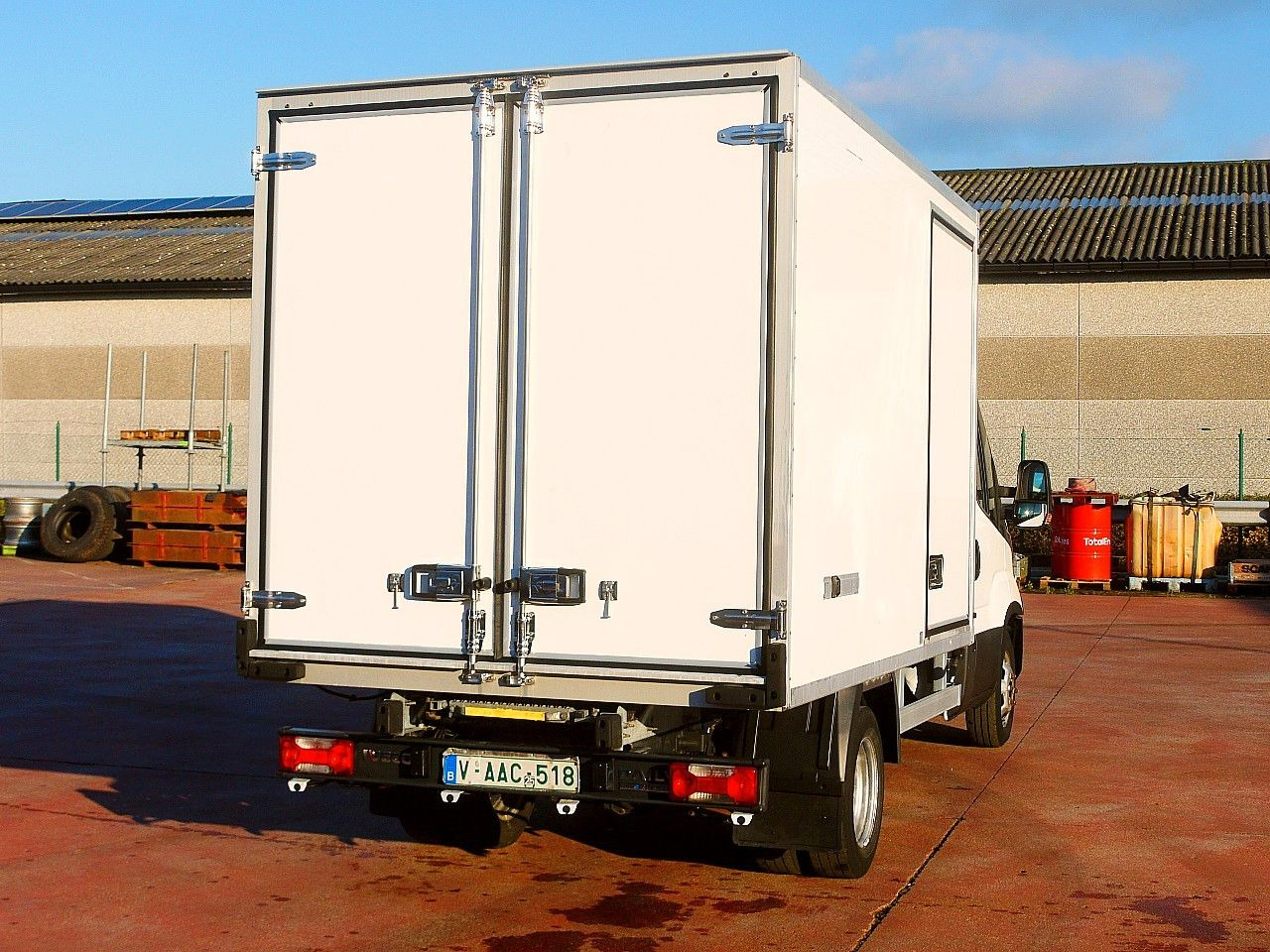 Iveco 35C14 DAILY KUHLKOFFER CARRIER XARIOS 350 -20C - כלי רכב מסחרי לקירור: תמונה 5 Iveco 35C14 DAILY KUHLKOFFER CARRIER XARIOS 350 -20C - כלי רכב מסחרי לקירור: תמונה 5