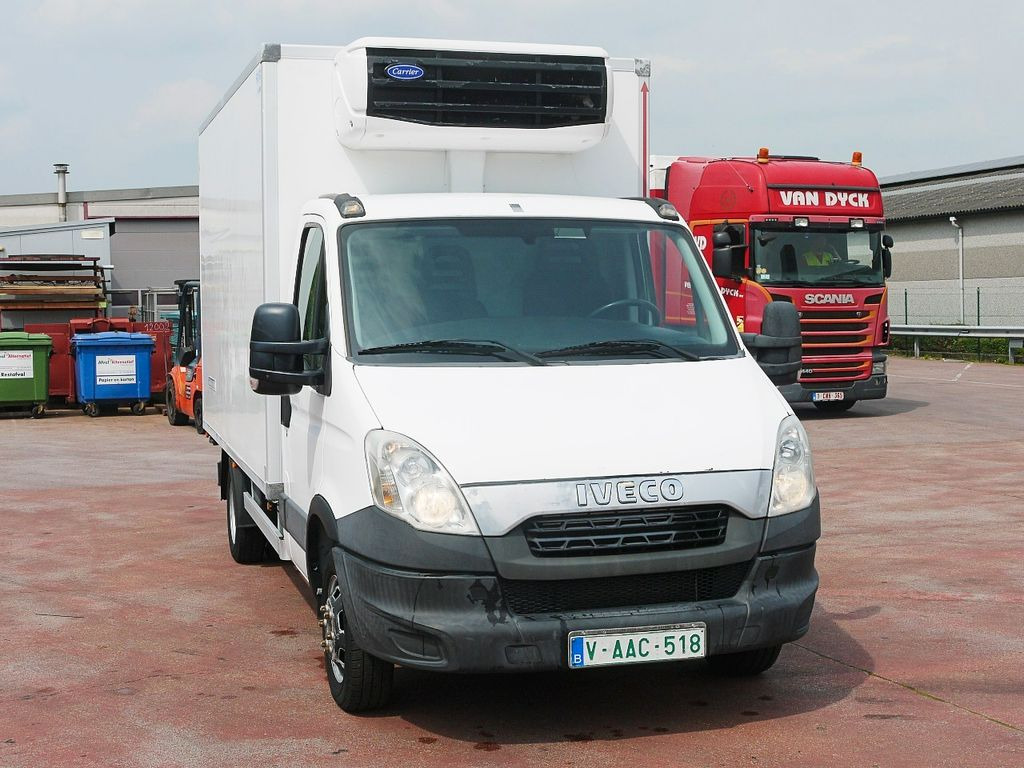 Iveco 35C15 3.0 DAILY KUHLKOFFER CARRIER XARIOS 600 MT Iveco 35C15 3.0 DAILY KUHLKOFFER CARRIER XARIOS 600 MT - כלי רכב מסחרי לקירור: תמונה 1 Iveco 35C15 3.0 DAILY KUHLKOFFER CARRIER XARIOS 600 MT Iveco 35C15 3.0 DAILY KUHLKOFFER CARRIER XARIOS 600 MT - כלי רכב מסחרי לקירור: תמונה 1