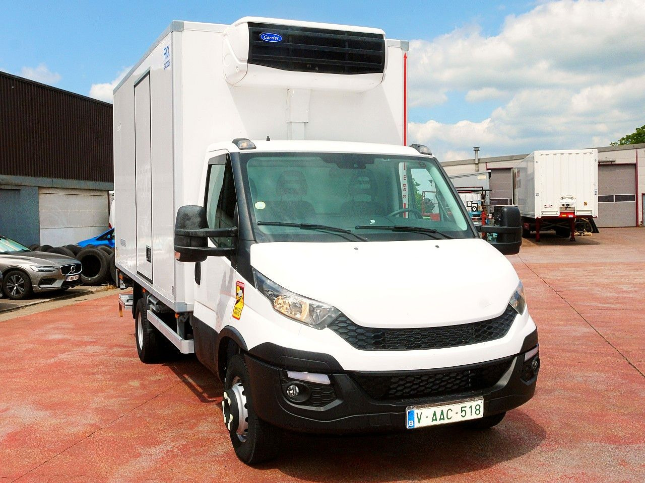 Iveco 70C17 KUHLKOFFER CARRIER XARIOS 500 A/C LUFT LBW - כלי רכב מסחרי לקירור: תמונה 1 Iveco 70C17 KUHLKOFFER CARRIER XARIOS 500 A/C LUFT LBW - כלי רכב מסחרי לקירור: תמונה 1