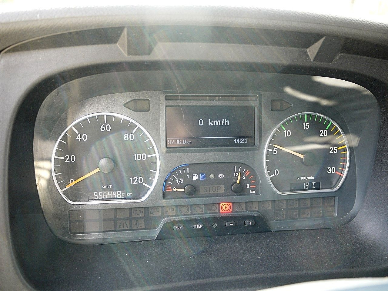 משאית קירור, משאית מנוף Mercedes-Benz 1829 AXOR FLEISHBAHNEN KUHKOFFER CARRIER SUPRA: תמונה 15