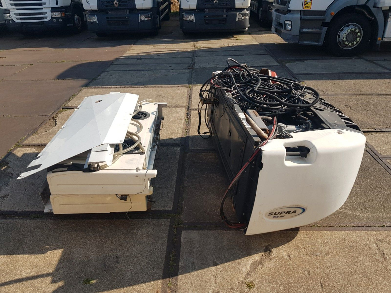 Mercedes-Benz 1829 AXOR NUR CARRIER SUPRA 950 MULTI TEMP. - משאית קירור: תמונה 4 Mercedes-Benz 1829 AXOR NUR CARRIER SUPRA 950 MULTI TEMP. - משאית קירור: תמונה 4