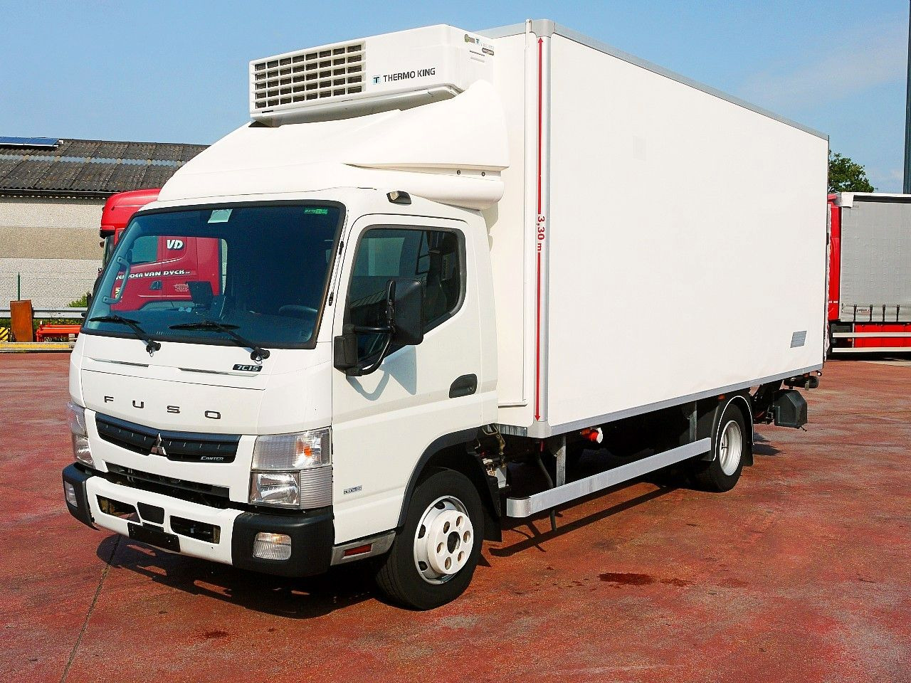 Mitsubishi FUSO CANTER 3.0 KUHLKOFFER THERMOKING V800 MT AC - כלי רכב מסחרי לקירור: תמונה 4 Mitsubishi FUSO CANTER 3.0 KUHLKOFFER THERMOKING V800 MT AC - כלי רכב מסחרי לקירור: תמונה 4