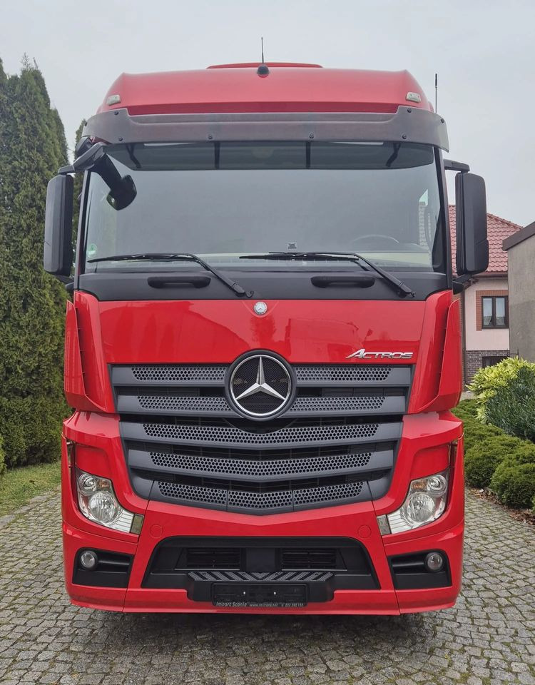 Mercedes-Benz 1845 - יחידת טרקטור: תמונה 2 Mercedes-Benz 1845 - יחידת טרקטור: תמונה 2