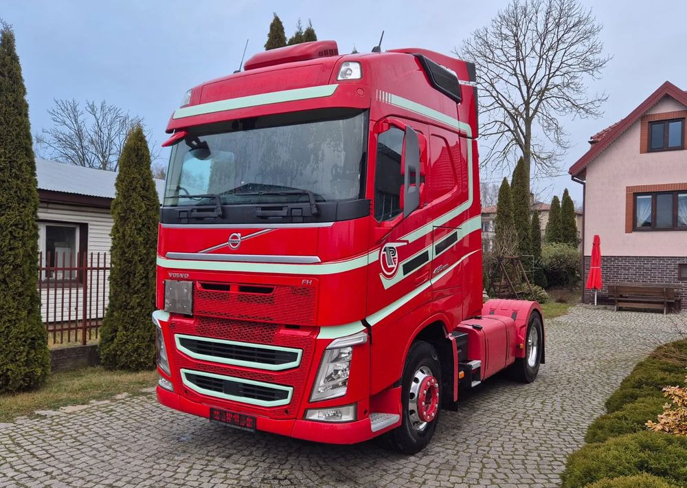 Volvo FH GLOBETROTTER - יחידת טרקטור: תמונה 1 Volvo FH GLOBETROTTER - יחידת טרקטור: תמונה 1