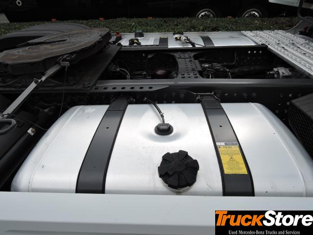 Mercedes-Benz Actros 1845 LS - יחידת טרקטור: תמונה 2 Mercedes-Benz Actros 1845 LS - יחידת טרקטור: תמונה 2