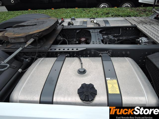 Mercedes-Benz Actros 1845 LS - יחידת טרקטור: תמונה 2 Mercedes-Benz Actros 1845 LS - יחידת טרקטור: תמונה 2