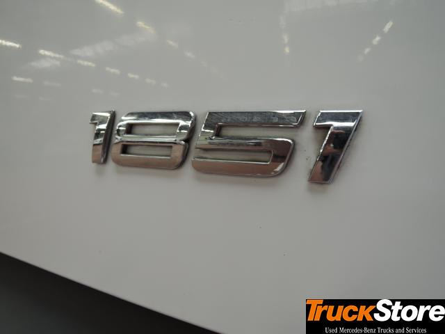 Mercedes-Benz Actros 1851 LS - יחידת טרקטור: תמונה 2 Mercedes-Benz Actros 1851 LS - יחידת טרקטור: תמונה 2