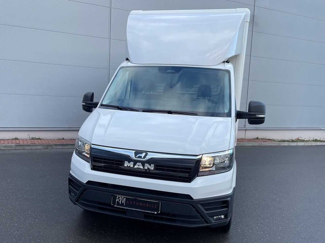 MAN TGE 3.160 Fahrgestell Einzelkabine Koffer NAVI - כלי רכב מסחרי עם תיבה: תמונה 4 MAN TGE 3.160 Fahrgestell Einzelkabine Koffer NAVI - כלי רכב מסחרי עם תיבה: תמונה 4