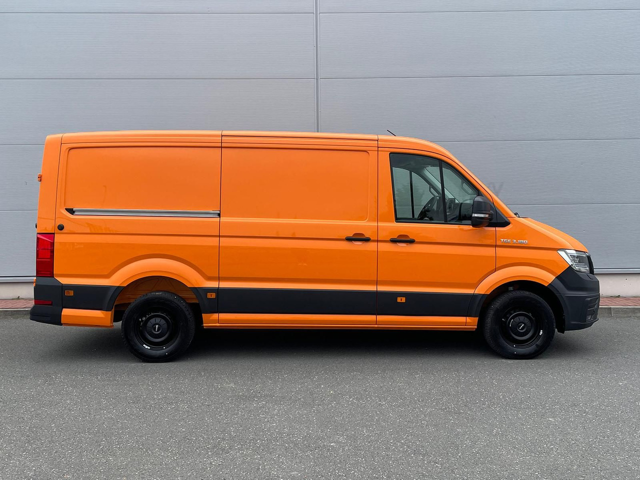 MAN TGE 3.180 Kasten L3H2 ACC LED STANDHZ NAVI - מכונית: תמונה 5 MAN TGE 3.180 Kasten L3H2 ACC LED STANDHZ NAVI - מכונית: תמונה 5