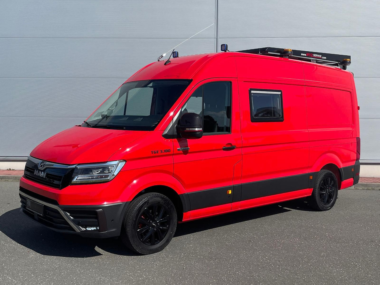 MAN TGE 3.180 L3H3 Individual S BF3+ BEGLEITFAHRZEUG - כלי רכב מסחרי לנוסעים: תמונה 1 MAN TGE 3.180 L3H3 Individual S BF3+ BEGLEITFAHRZEUG - כלי רכב מסחרי לנוסעים: תמונה 1