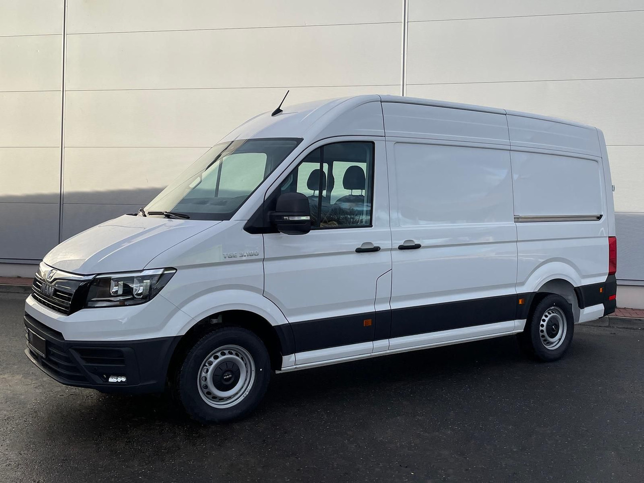 MAN TGE 3.180 L3H3 Kasten ACC DAB 2xSchiebetür SITZH - כלי רכב מסחרי לנוסעים: תמונה 1 MAN TGE 3.180 L3H3 Kasten ACC DAB 2xSchiebetür SITZH - כלי רכב מסחרי לנוסעים: תמונה 1