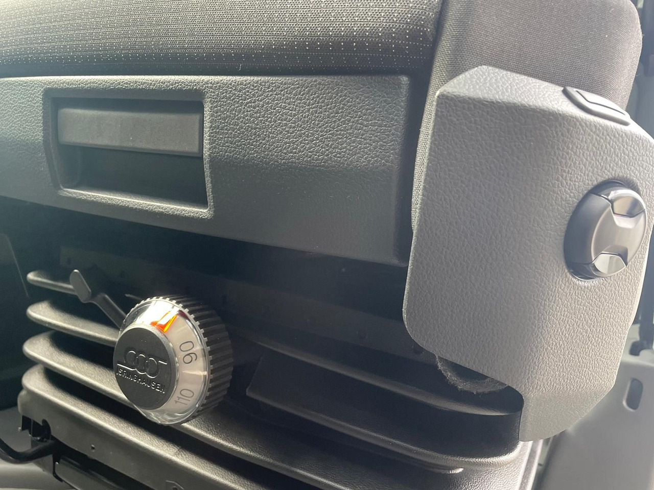 כלי רכב מסחרי במיטה שטוחה, כלי רכב מסחרי קומבי MAN TGE 3.180 Pritsche DOKA MR KAMERA AHK SITZHZ: תמונה 34