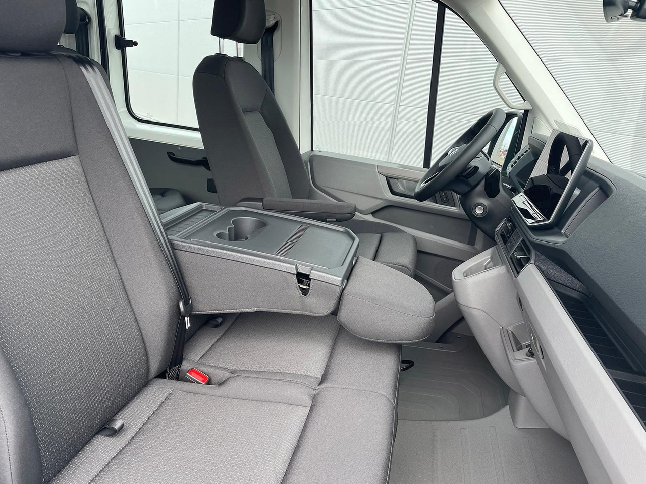 כלי רכב מסחרי במיטה שטוחה, כלי רכב מסחרי קומבי MAN TGE 3.180 Pritsche DOKA MR KAMERA AHK SITZHZ: תמונה 38