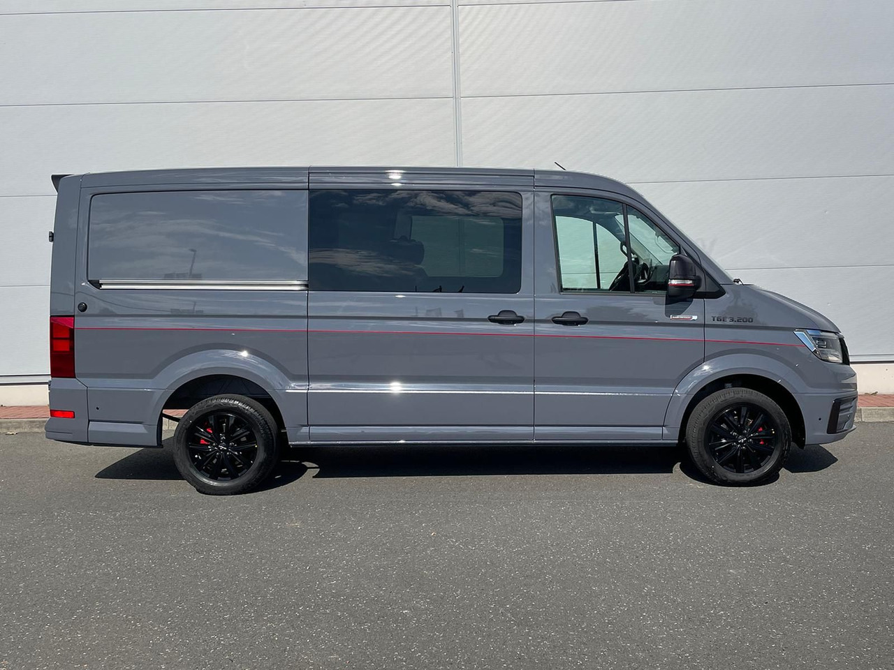 MAN TGE 3.200 L3H2 MIXTO 4x4 Individual S ACC STANDH - מכונית: תמונה 5 MAN TGE 3.200 L3H2 MIXTO 4x4 Individual S ACC STANDH - מכונית: תמונה 5