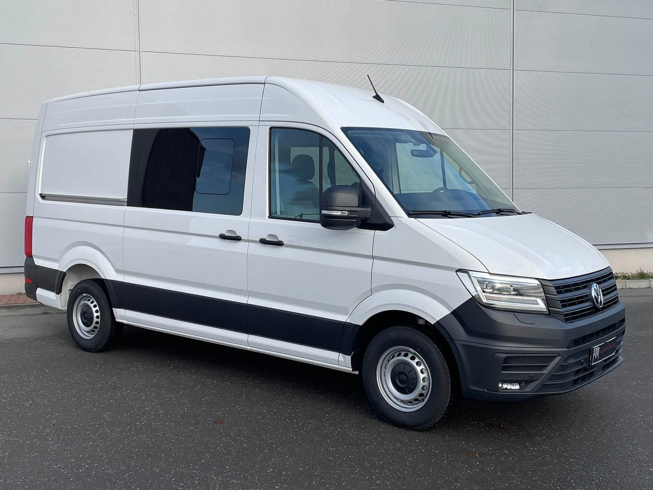 Volkswagen Crafter Kasten 35 L3H3 Autom. NAVI SITZHZ ACC - כלי רכב מסחרי לנוסעים: תמונה 2 Volkswagen Crafter Kasten 35 L3H3 Autom. NAVI SITZHZ ACC - כלי רכב מסחרי לנוסעים: תמונה 2