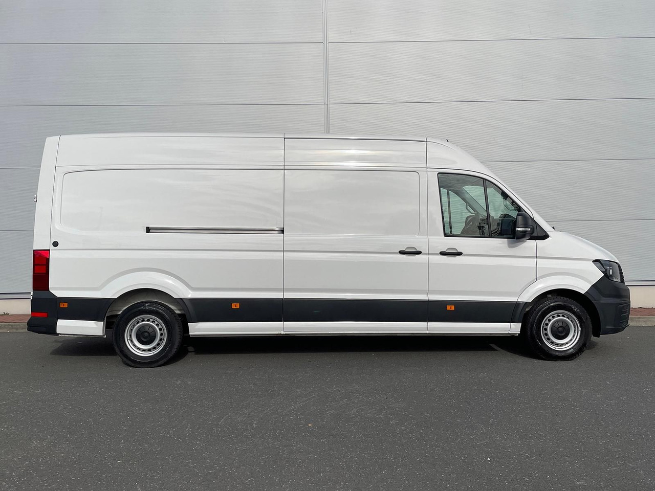 Volkswagen Crafter Kasten 35 L4H3 KAMERA KLIMA DAB - כלי רכב מסחרי לנוסעים: תמונה 5 Volkswagen Crafter Kasten 35 L4H3 KAMERA KLIMA DAB - כלי רכב מסחרי לנוסעים: תמונה 5