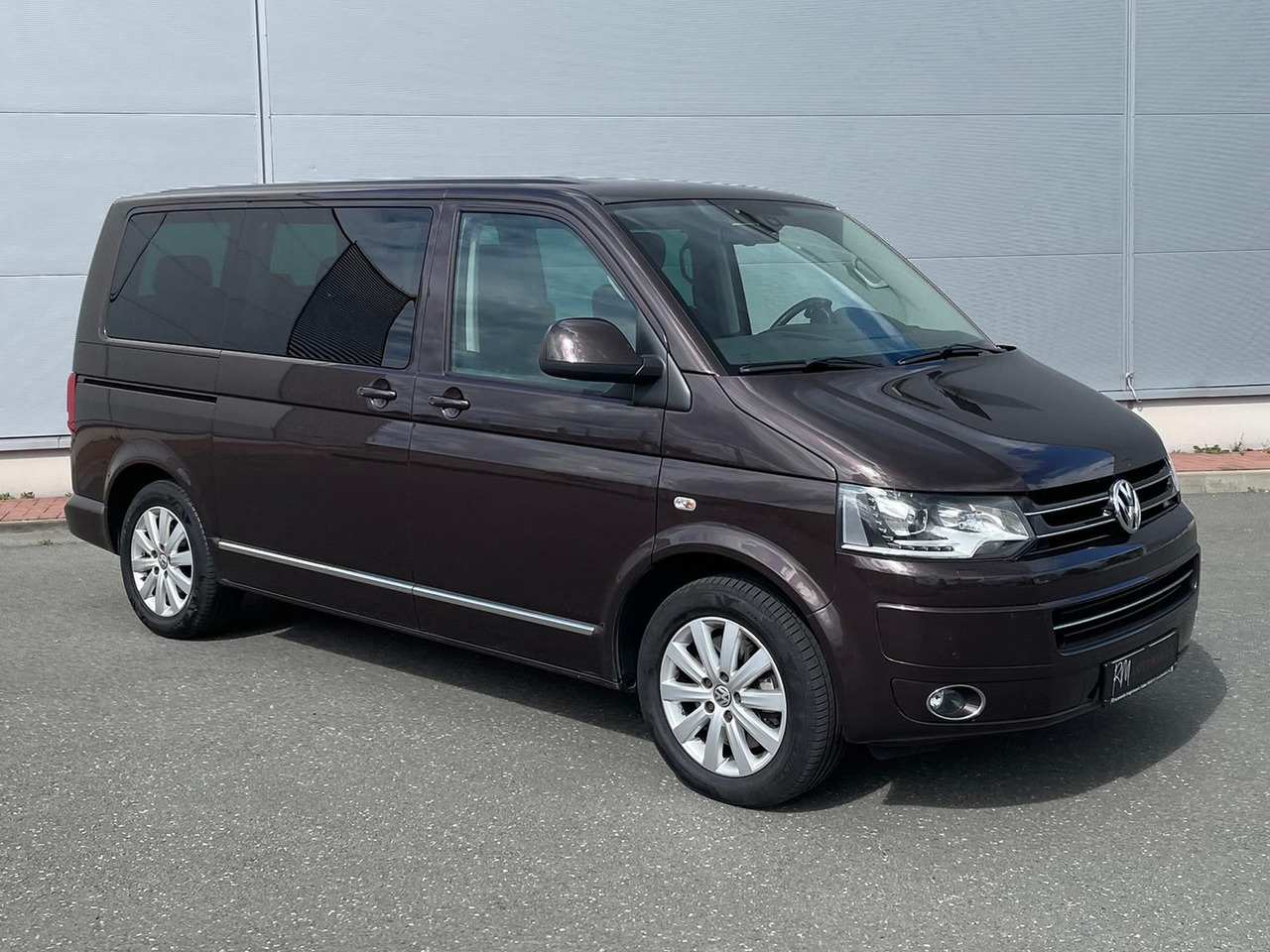 Volkswagen T5 Multivan Highline 4M LEDER AHK MFL - כלי רכב מסחרי לנוסעים: תמונה 2 Volkswagen T5 Multivan Highline 4M LEDER AHK MFL - כלי רכב מסחרי לנוסעים: תמונה 2
