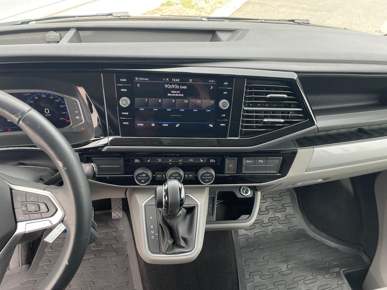 כלי רכב מסחרי לנוסעים Volkswagen T6.1 Caravelle Highline STANDHZ NAVI LEDER PDC: תמונה 13