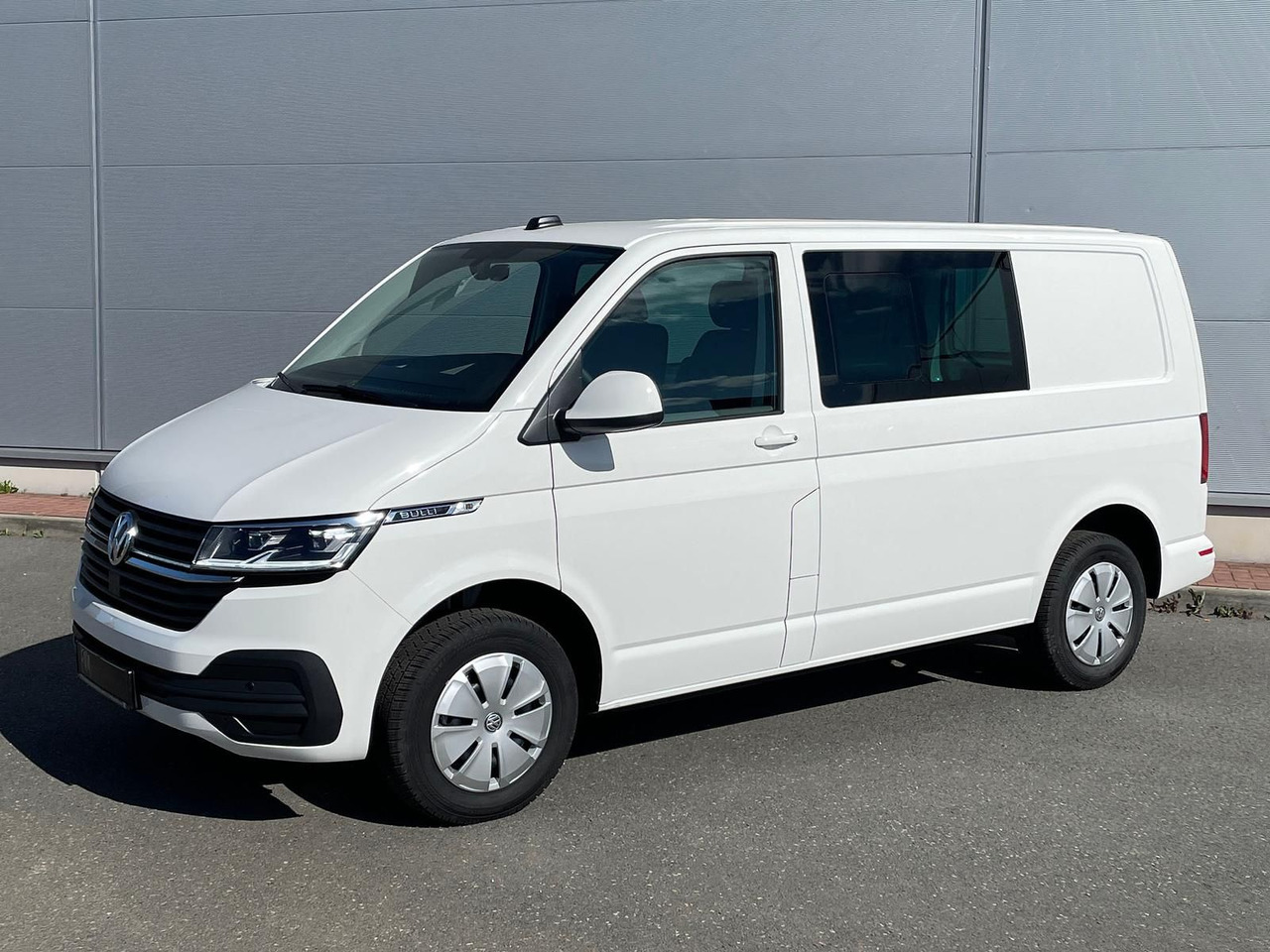 Volkswagen T6.1 Transporter Kasten 4M ACC PDC KAMERA STANDH - כלי רכב מסחרי עם לוח: תמונה 1 Volkswagen T6.1 Transporter Kasten 4M ACC PDC KAMERA STANDH - כלי רכב מסחרי עם לוח: תמונה 1