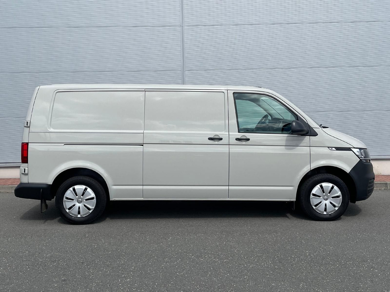 Volkswagen T6.1 Transporter Kasten LR TEMPOMAT KAMERA KLIMA - כלי רכב מסחרי עם לוח: תמונה 5 Volkswagen T6.1 Transporter Kasten LR TEMPOMAT KAMERA KLIMA - כלי רכב מסחרי עם לוח: תמונה 5
