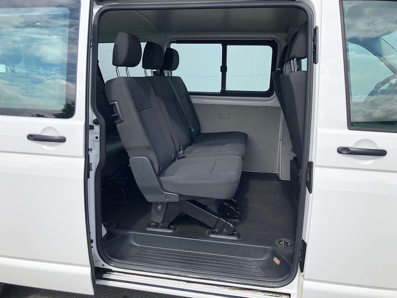 מיניבוס, כלי רכב מסחרי לנוסעים Volkswagen T6 Transporter 2.0 TDI Kombi lang 9-SITZE TEMP: תמונה 20 מיניבוס, כלי רכב מסחרי לנוסעים Volkswagen T6 Transporter 2.0 TDI Kombi lang 9-SITZE TEMP: תמונה 20