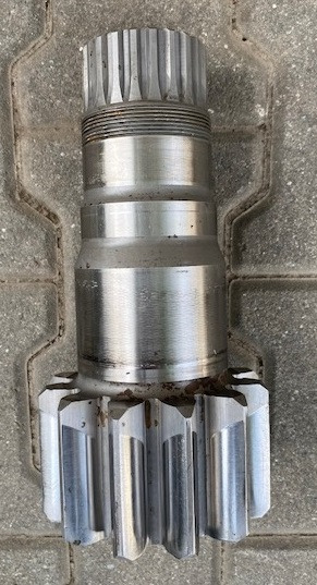 Liebherr Abtriebswelle ID-Nr.90009253 – ID-Nr.12544497. SAT250/278, SAT250/287, SAT250A300. #AB.90009253# - מנוע נדנדה עבור מחפר: תמונה 2 Liebherr Abtriebswelle ID-Nr.90009253 – ID-Nr.12544497. SAT250/278, SAT250/287, SAT250A300. #AB.90009253# - מנוע נדנדה עבור מחפר: תמונה 2