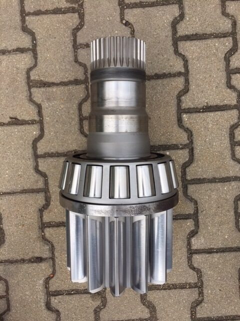 Liebherr Abtriebswelle ID-Nr.90011486. SAT375/279. P9150-1135, R9150-1133, R9150-1438, R9150-1592, R9150-1653, R9150-1857, R964C . #F04# - גל הנעה עבור מחפר: תמונה 1 Liebherr Abtriebswelle ID-Nr.90011486. SAT375/279. P9150-1135, R9150-1133, R9150-1438, R9150-1592, R9150-1653, R9150-1857, R964C . #F04# - גל הנעה עבור מחפר: תמונה 1