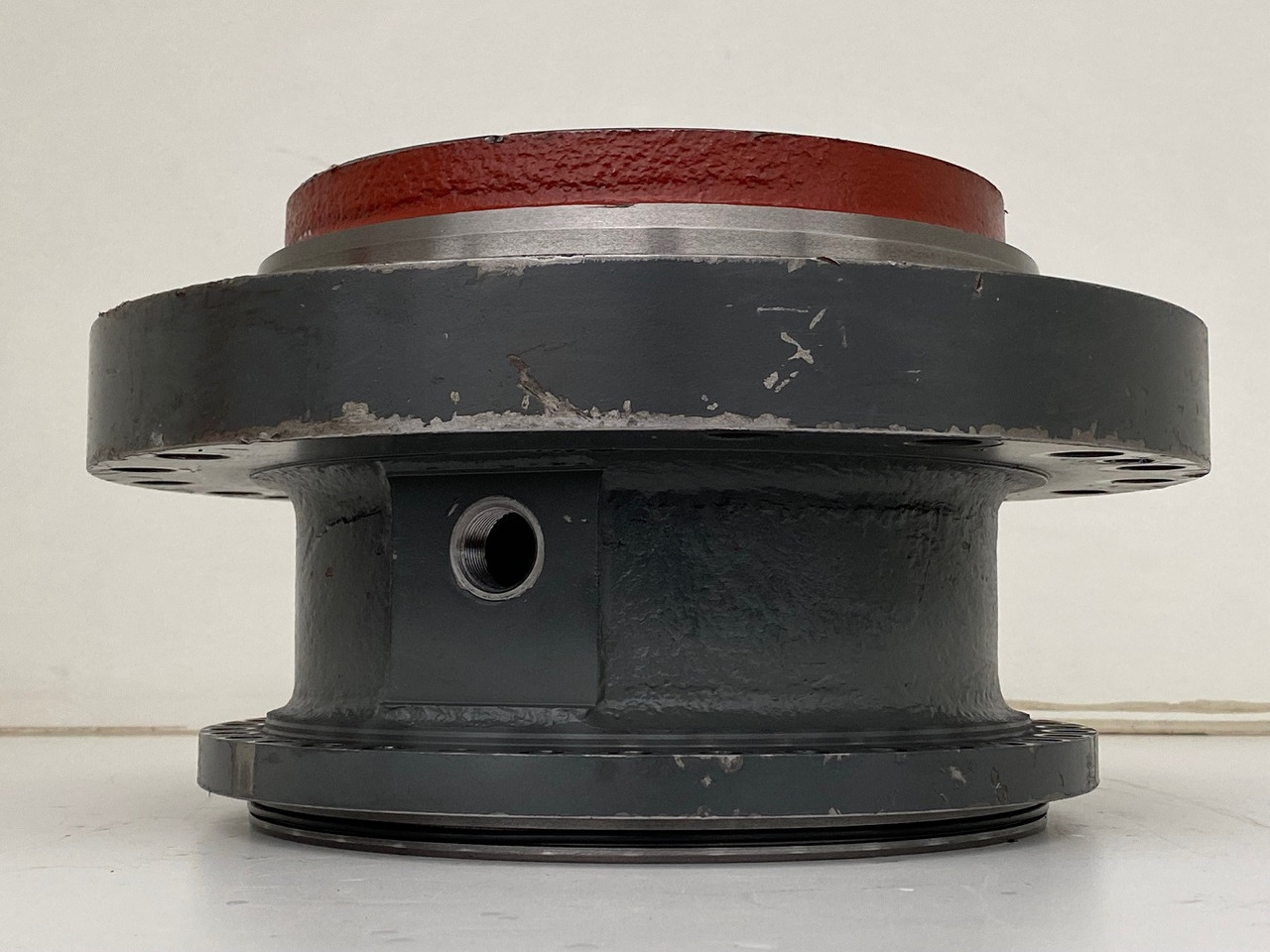 מנוע נדנדה עבור מחפר סורק Liebherr Abtriebswellengehäuse ID-Nr.90015650 and Kegelrollenlager ID-Nr.761008503.: תמונה 7