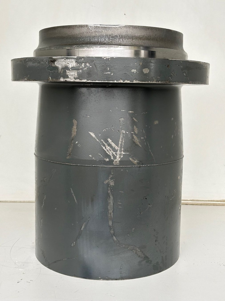 Liebherr Abtriebswellengehäuse inkl. Innenrad ID-Nr.90006015 - ID-Nr.90005980 mit Kegelrollenlager ID-Nr.746231701. SAT325/274. R946, R950, RZG390 SME. #90006015.04.11# - מנוע נדנדה עבור מחפר סורק: תמונה 4 Liebherr Abtriebswellengehäuse inkl. Innenrad ID-Nr.90006015 - ID-Nr.90005980 mit Kegelrollenlager ID-Nr.746231701. SAT325/274. R946, R950, RZG390 SME. #90006015.04.11# - מנוע נדנדה עבור מחפר סורק: תמונה 4