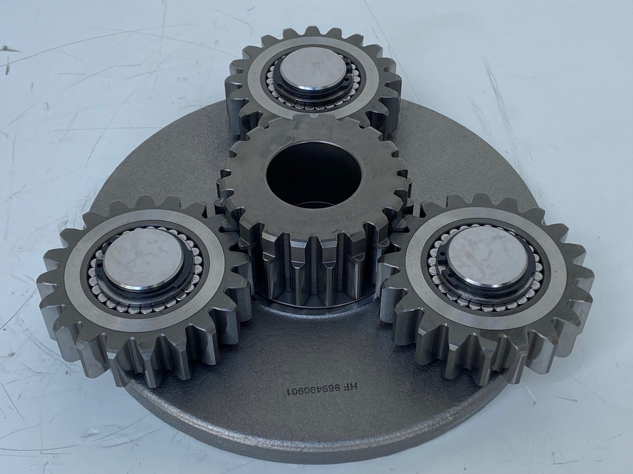 הנעה סופית עבור מחפר סורק Liebherr Fahrantrieb FAT355P076. ID-Nr.969455101 - ID-Nr.969524001 - ID-Nr.90022900. LO1916, LOS916, R906, R916, R922, R924. #2088#: תמונה 12 הנעה סופית עבור מחפר סורק Liebherr Fahrantrieb FAT355P076. ID-Nr.969455101 - ID-Nr.969524001 - ID-Nr.90022900. LO1916, LOS916, R906, R916, R922, R924. #2088#: תמונה 12