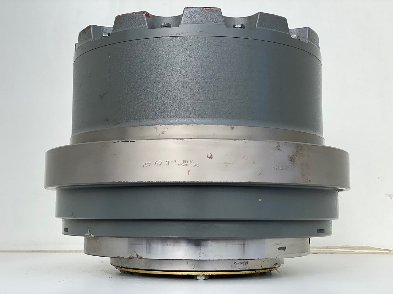 Liebherr Fahrantrieb FAT450P123, ID-Nr.90202516 - ID-Nr.90202517. LOS954, R940, R946, R950, R954, R956. #159-04# - הנעה סופית עבור מחפר סורק: תמונה 3 Liebherr Fahrantrieb FAT450P123, ID-Nr.90202516 - ID-Nr.90202517. LOS954, R940, R946, R950, R954, R956. #159-04# - הנעה סופית עבור מחפר סורק: תמונה 3