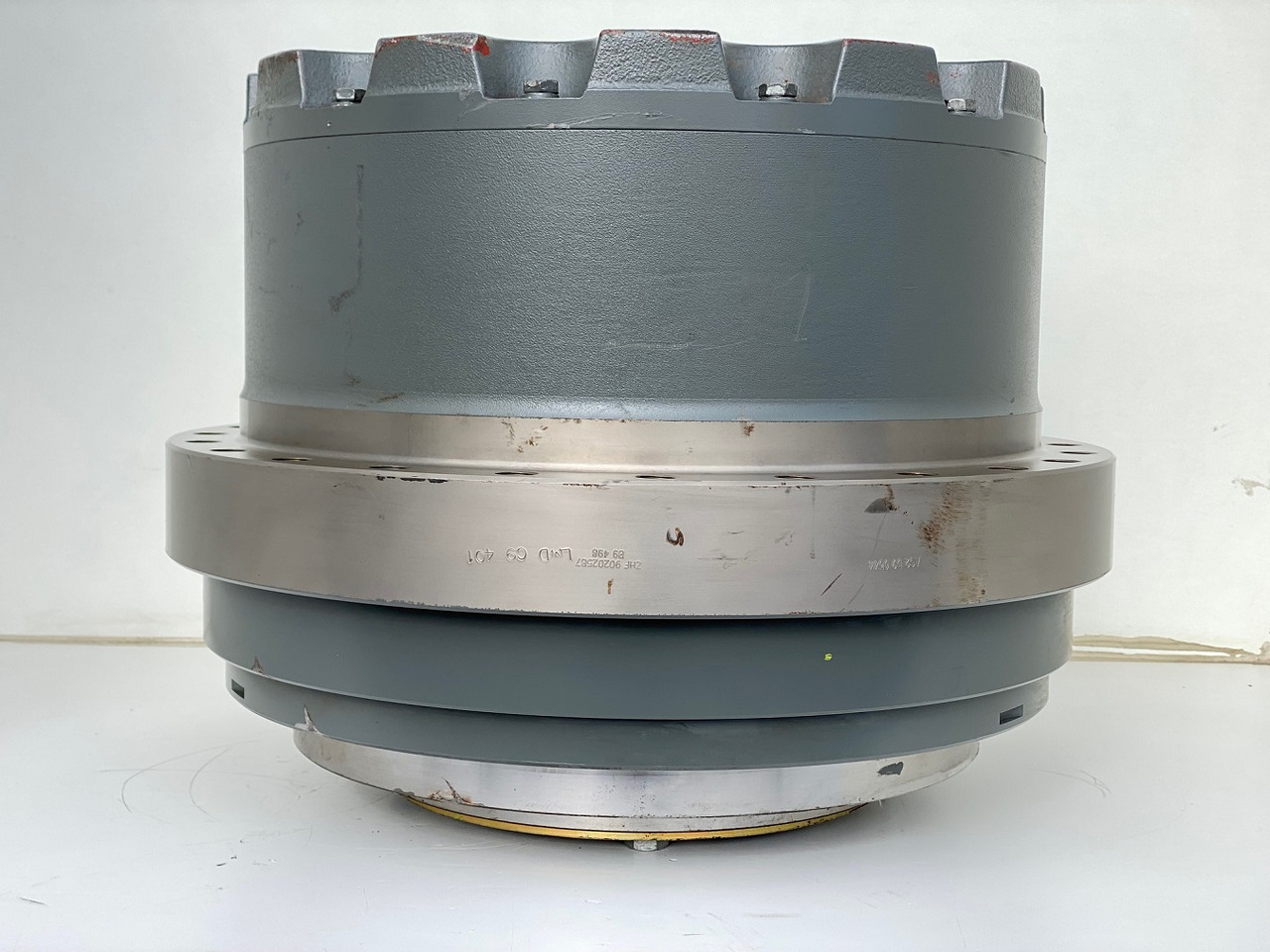 Liebherr Fahrantrieb FAT450P123, ID-Nr.90202516 - ID-Nr.90202517. LOS954, R940, R946, R950, R954, R956. #159-04# - הנעה סופית עבור מחפר סורק: תמונה 2 Liebherr Fahrantrieb FAT450P123, ID-Nr.90202516 - ID-Nr.90202517. LOS954, R940, R946, R950, R954, R956. #159-04# - הנעה סופית עבור מחפר סורק: תמונה 2