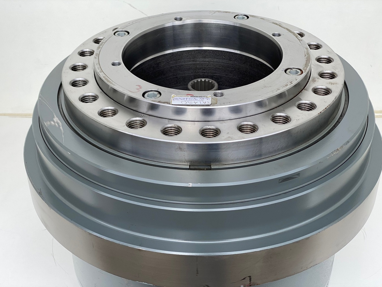 Liebherr Fahrantrieb FAT450P135, ID-Nr.90211932 - ID-Nr.90211933. ER944, R940, R944, R945, R946, R950, R960 T. #159-03# - הנעה סופית עבור מחפר סורק: תמונה 5 Liebherr Fahrantrieb FAT450P135, ID-Nr.90211932 - ID-Nr.90211933. ER944, R940, R944, R945, R946, R950, R960 T. #159-03# - הנעה סופית עבור מחפר סורק: תמונה 5