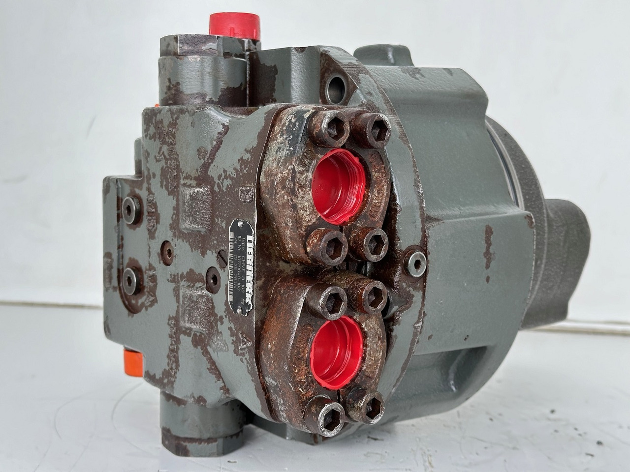 מנוע הידרולי עבור מכונת בנייה Liebherr Hydraulikeinbaumotor CMVE O 108. ID-Nr.10118562 - ID-Nr.10132610 - ID-Nr.10129048. LOS1916, LOS916, LOS926, R906, R916, R918, R920, R922, R924, R926COMP, R926, R936. #28314#: תמונה 8 מנוע הידרולי עבור מכונת בנייה Liebherr Hydraulikeinbaumotor CMVE O 108. ID-Nr.10118562 - ID-Nr.10132610 - ID-Nr.10129048. LOS1916, LOS916, LOS926, R906, R916, R918, R920, R922, R924, R926COMP, R926, R936. #28314#: תמונה 8