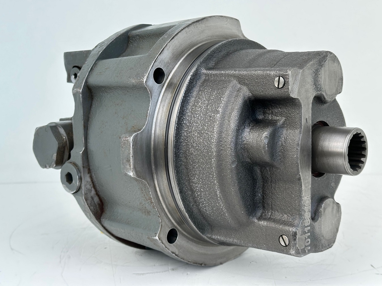 Liebherr Hydraulikeinbaumotor Typ:LH46VE 108. ID-Nr.11428178 . LOS926-1715,R926-1715,R928-1715,R930-1716,R934-1550,R936K-LC,R936K-NLC,R936K-SLC,R938. #11428178.0717# - הנעה סופית עבור מכונת בנייה: תמונה 2 Liebherr Hydraulikeinbaumotor Typ:LH46VE 108. ID-Nr.11428178 . LOS926-1715,R926-1715,R928-1715,R930-1716,R934-1550,R936K-LC,R936K-NLC,R936K-SLC,R938. #11428178.0717# - הנעה סופית עבור מכונת בנייה: תמונה 2