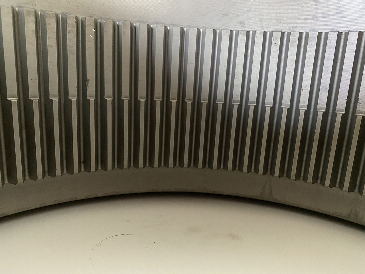 Liebherr Innenrad ID-Nr.9444493 - ID-Nr.944449303.  SAT400/206 - SAT400/256 - SAT400/258.  P995,R9200,R995,L110,A974,P976,R974.  #C27# - מנוע נדנדה עבור מכונת בנייה: תמונה 5 Liebherr Innenrad ID-Nr.9444493 - ID-Nr.944449303.  SAT400/206 - SAT400/256 - SAT400/258.  P995,R9200,R995,L110,A974,P976,R974.  #C27# - מנוע נדנדה עבור מכונת בנייה: תמונה 5