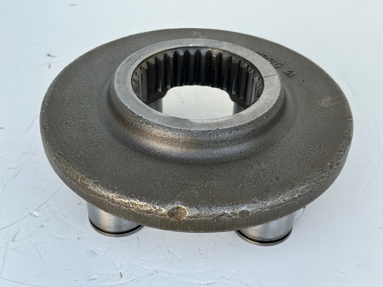 Liebherr Planetenträger ID-Nr.90006540. SAT300/271, SAT300/282, SAT300/288, SAT300/295. LH40, LH50, R936,R950 T, R960 T. #90006540.04.01# - מנוע נדנדה עבור מחפר: תמונה 4 Liebherr Planetenträger ID-Nr.90006540. SAT300/271, SAT300/282, SAT300/288, SAT300/295. LH40, LH50, R936,R950 T, R960 T. #90006540.04.01# - מנוע נדנדה עבור מחפר: תמונה 4