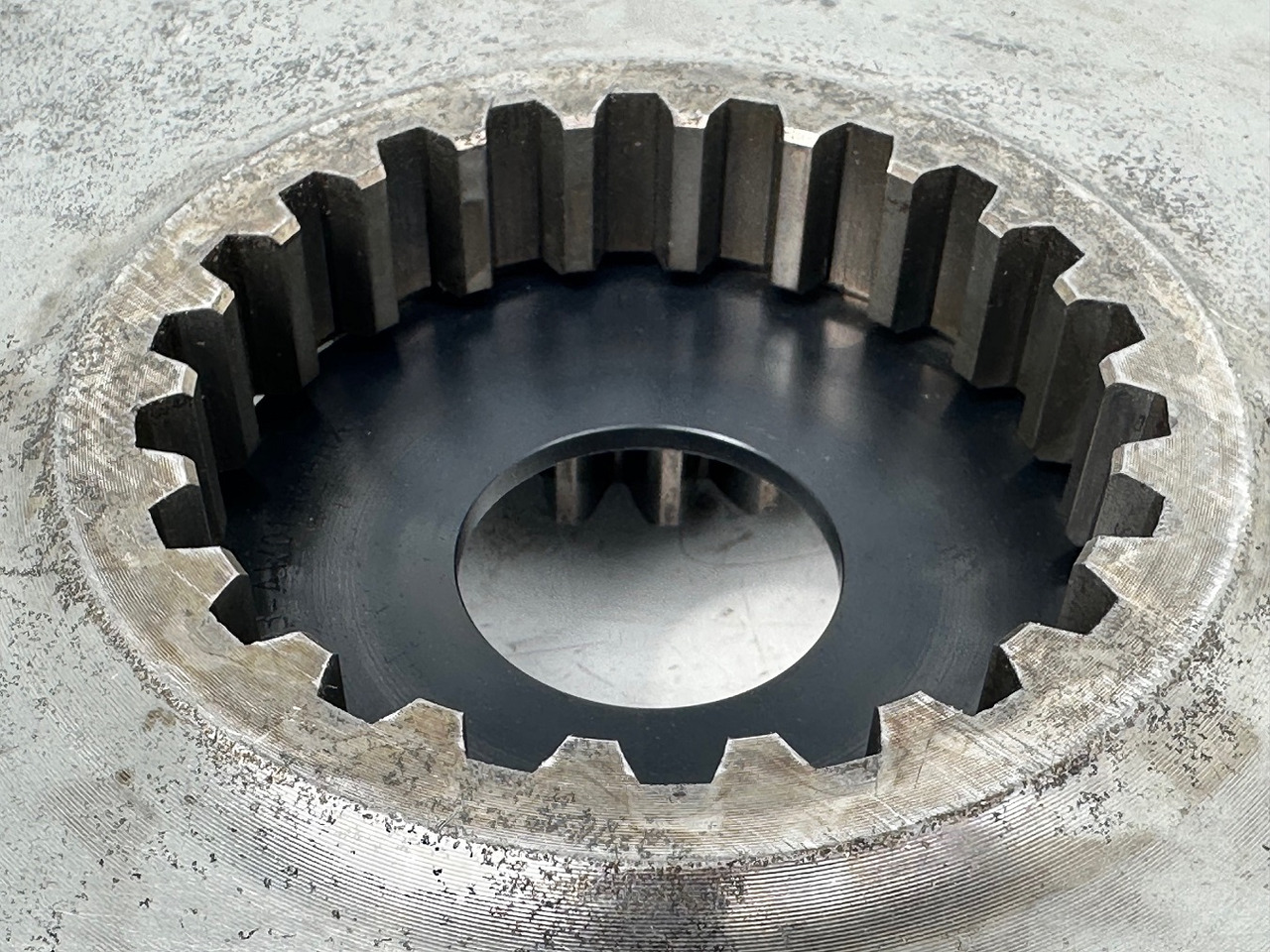 הנעה סופית עבור מחפר סורק Liebherr Planetenträger ID-Nr.90024938 mit Planetenräder ID-Nr.90024939. FAT400P112 -FAT400P130 - FAT400P139. LO1936,LOS926,R926,R928,R930,R934,R936,R940,R944,R946,R950 T. #H1.6569.90024939#: תמונה 10 הנעה סופית עבור מחפר סורק Liebherr Planetenträger ID-Nr.90024938 mit Planetenräder ID-Nr.90024939. FAT400P112 -FAT400P130 - FAT400P139. LO1936,LOS926,R926,R928,R930,R934,R936,R940,R944,R946,R950 T. #H1.6569.90024939#: תמונה 10