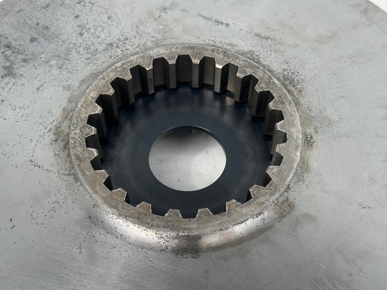 הנעה סופית עבור מחפר סורק Liebherr Planetenträger ID-Nr.90024938 mit Planetenräder ID-Nr.90024939. FAT400P112 -FAT400P130 - FAT400P139. LO1936,LOS926,R926,R928,R930,R934,R936,R940,R944,R946,R950 T. #H1.6569.90024939#: תמונה 9 הנעה סופית עבור מחפר סורק Liebherr Planetenträger ID-Nr.90024938 mit Planetenräder ID-Nr.90024939. FAT400P112 -FAT400P130 - FAT400P139. LO1936,LOS926,R926,R928,R930,R934,R936,R940,R944,R946,R950 T. #H1.6569.90024939#: תמונה 9