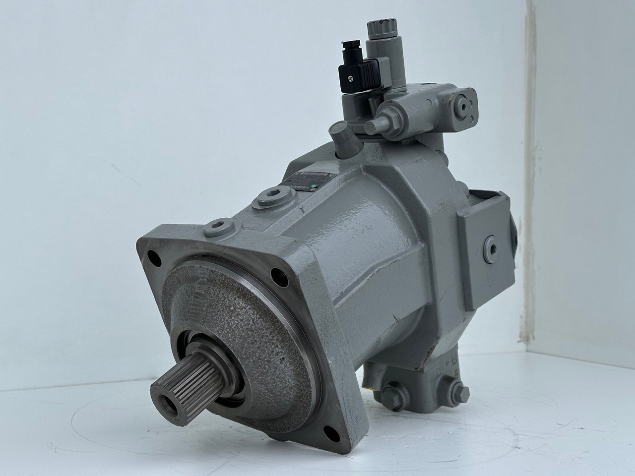 Liebherr Verstellmotor ID-Nr.510240108 - Hydromatik Rexroth Axialkolben-Verstellmotor Typ:A6VM140EP2D/63W-VZB017HB. #24338069# - מנוע הידרולי עבור עגורן זוחל: תמונה 1 Liebherr Verstellmotor ID-Nr.510240108 - Hydromatik Rexroth Axialkolben-Verstellmotor Typ:A6VM140EP2D/63W-VZB017HB. #24338069# - מנוע הידרולי עבור עגורן זוחל: תמונה 1