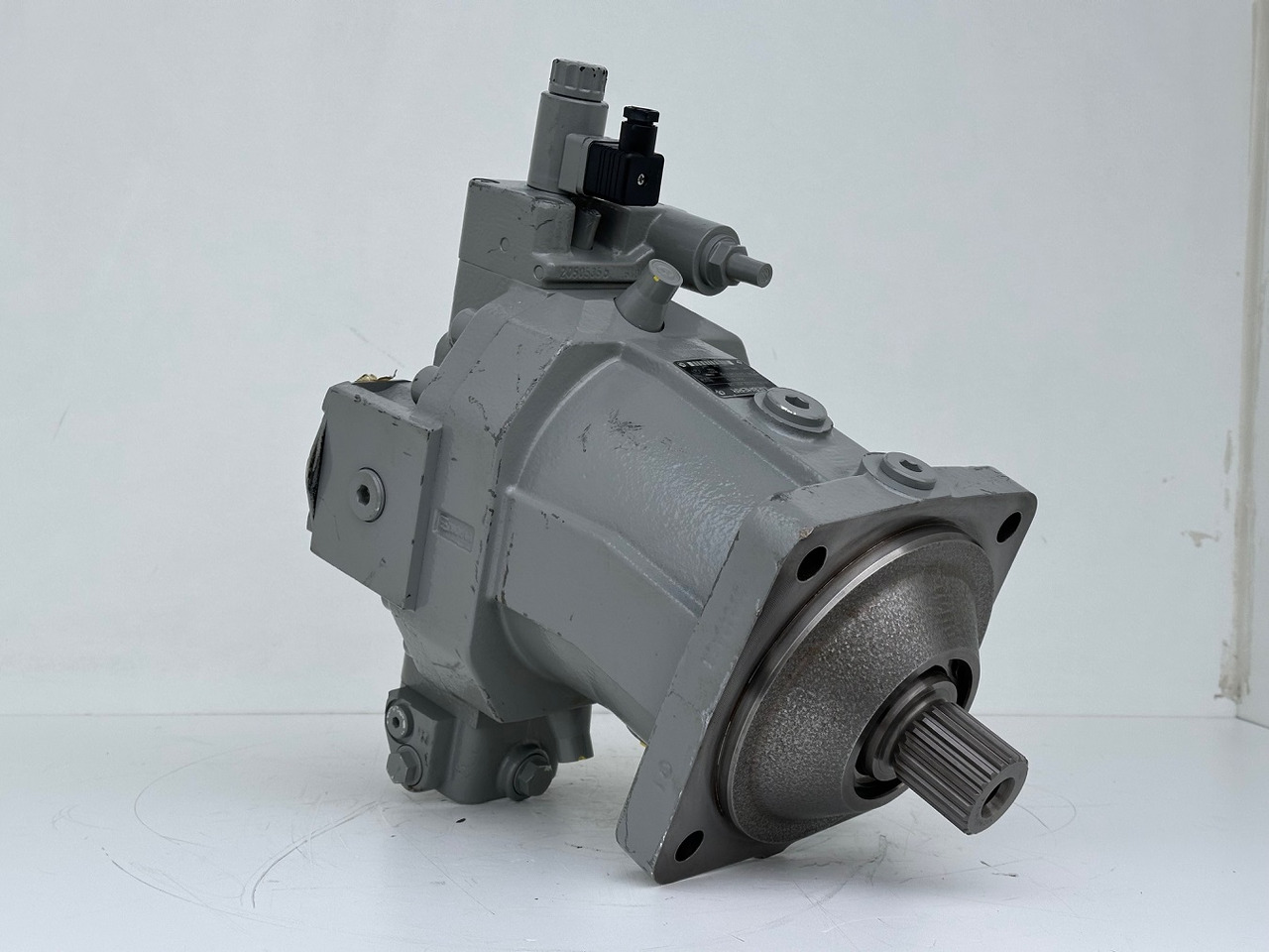 Liebherr Verstellmotor ID-Nr.510240108 - Hydromatik Rexroth Axialkolben-Verstellmotor Typ:A6VM140EP2D/63W-VZB017HB. #24338070# - מנוע הידרולי עבור עגורן זוחל: תמונה 2 Liebherr Verstellmotor ID-Nr.510240108 - Hydromatik Rexroth Axialkolben-Verstellmotor Typ:A6VM140EP2D/63W-VZB017HB. #24338070# - מנוע הידרולי עבור עגורן זוחל: תמונה 2