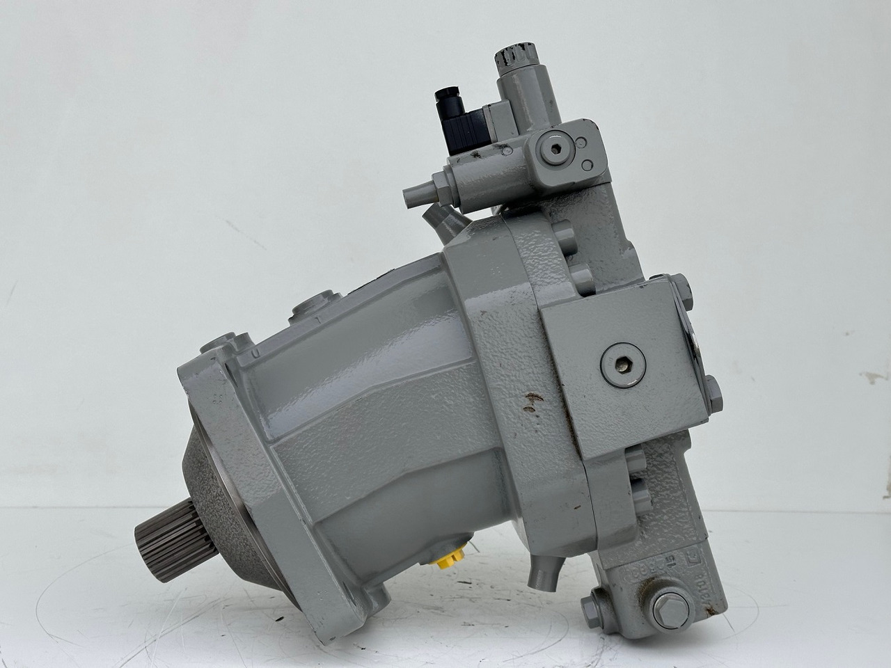 Liebherr Verstellmotor ID-Nr.510240108 - Hydromatik Rexroth Axialkolben-Verstellmotor Typ:A6VM140EP2D/63W-VZB017HB. #24338070# - מנוע הידרולי עבור עגורן זוחל: תמונה 5 Liebherr Verstellmotor ID-Nr.510240108 - Hydromatik Rexroth Axialkolben-Verstellmotor Typ:A6VM140EP2D/63W-VZB017HB. #24338070# - מנוע הידרולי עבור עגורן זוחל: תמונה 5