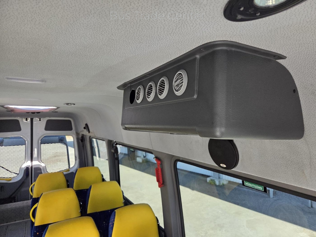 VOLKSWAGEN Crafter 50 LR // 3 units with lift - מיניבוס, כלי רכב מסחרי לנוסעים: תמונה 5 VOLKSWAGEN Crafter 50 LR // 3 units with lift - מיניבוס, כלי רכב מסחרי לנוסעים: תמונה 5
