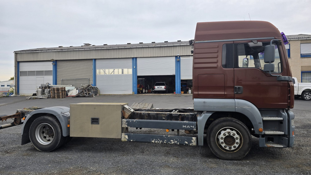 MAN TGA 18.430 4x2 (Nr. 6167) - משאית עם שלדת תא: תמונה 4 MAN TGA 18.430 4x2 (Nr. 6167) - משאית עם שלדת תא: תמונה 4