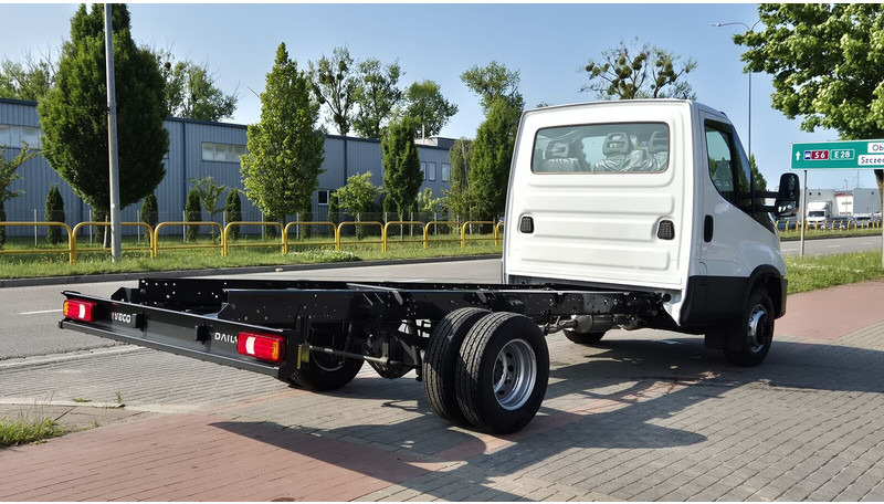 Iveco Daily 70C18 - nowe! - משאית עם שלדת תא: תמונה 1 Iveco Daily 70C18 - nowe! - משאית עם שלדת תא: תמונה 1