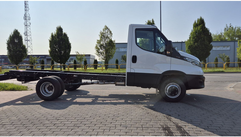 Iveco Daily 70C18 - nowe! - משאית עם שלדת תא: תמונה 5 Iveco Daily 70C18 - nowe! - משאית עם שלדת תא: תמונה 5