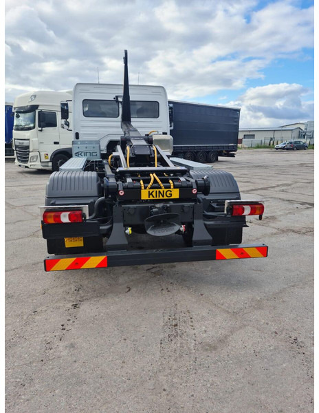 Mercedes-Benz Atego 1527L - משאית הרמת וו: תמונה 4 Mercedes-Benz Atego 1527L - משאית הרמת וו: תמונה 4