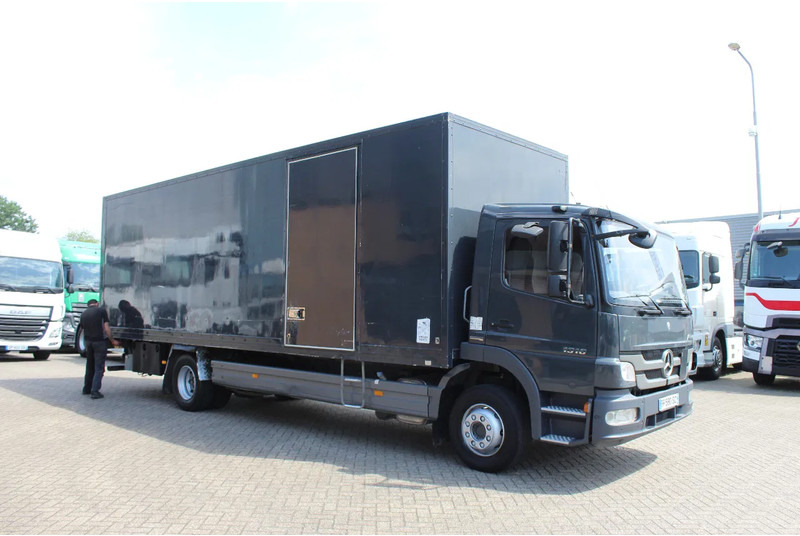 Mercedes-Benz Atego 1318 * EURO5 * 4X2 * MANUAL * - משאית תיבה: תמונה 5 Mercedes-Benz Atego 1318 * EURO5 * 4X2 * MANUAL * - משאית תיבה: תמונה 5